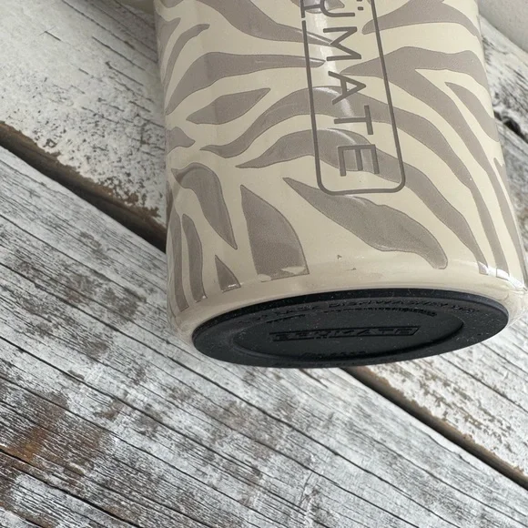 Brumate 40oz Era. Zebra Print - Picture 4 of 8